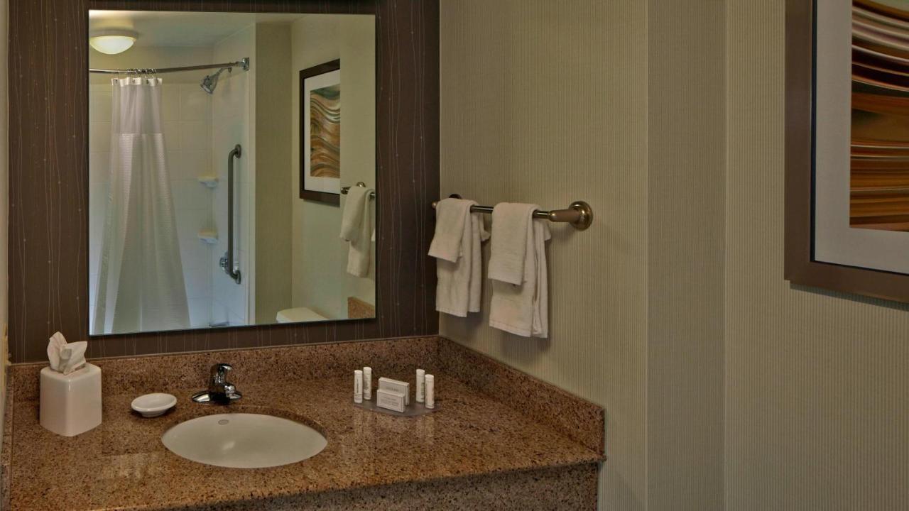 מלון Courtyard By Marriott Providence וורוויק מראה חיצוני תמונה