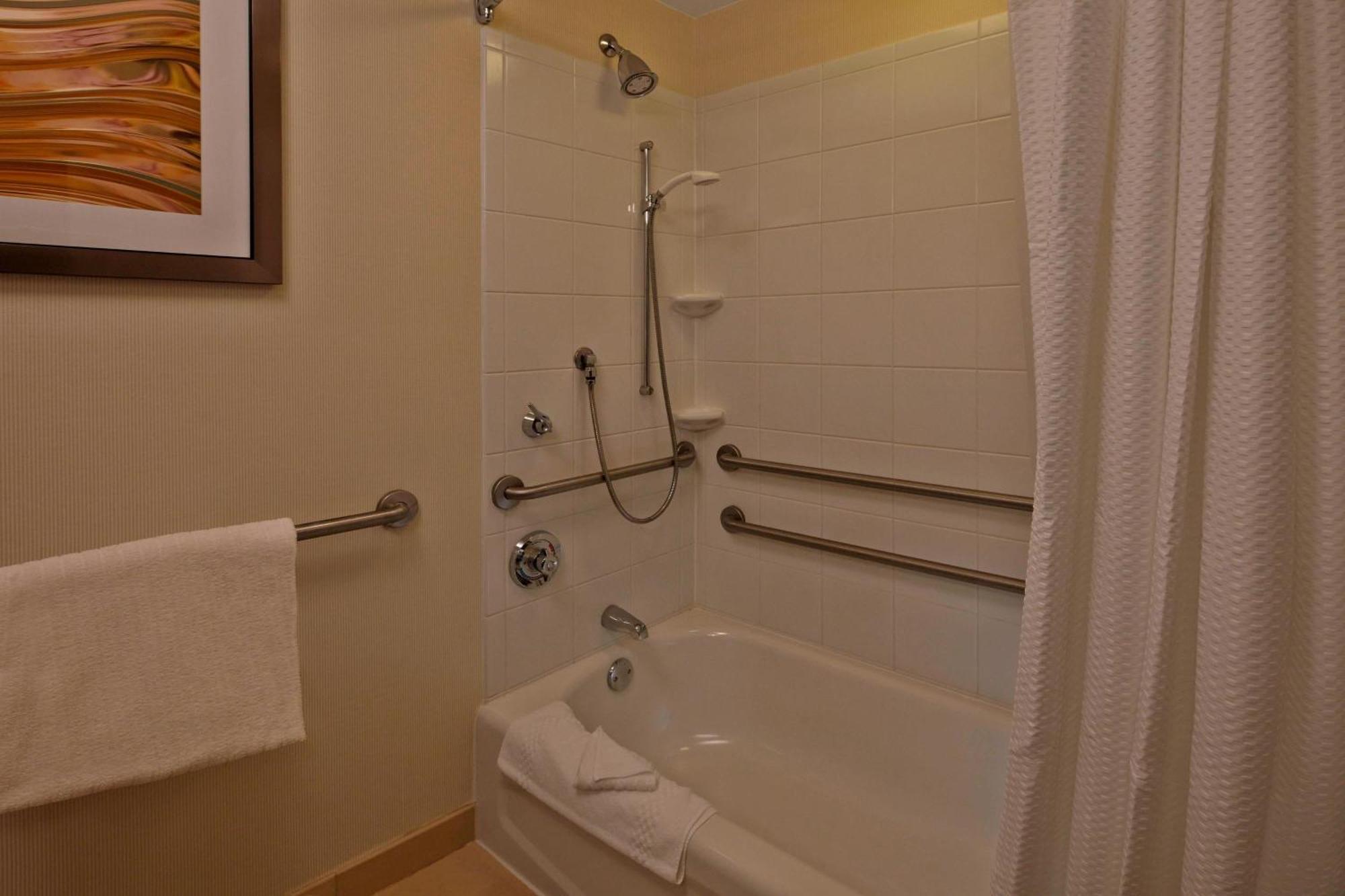 מלון Courtyard By Marriott Providence וורוויק מראה חיצוני תמונה