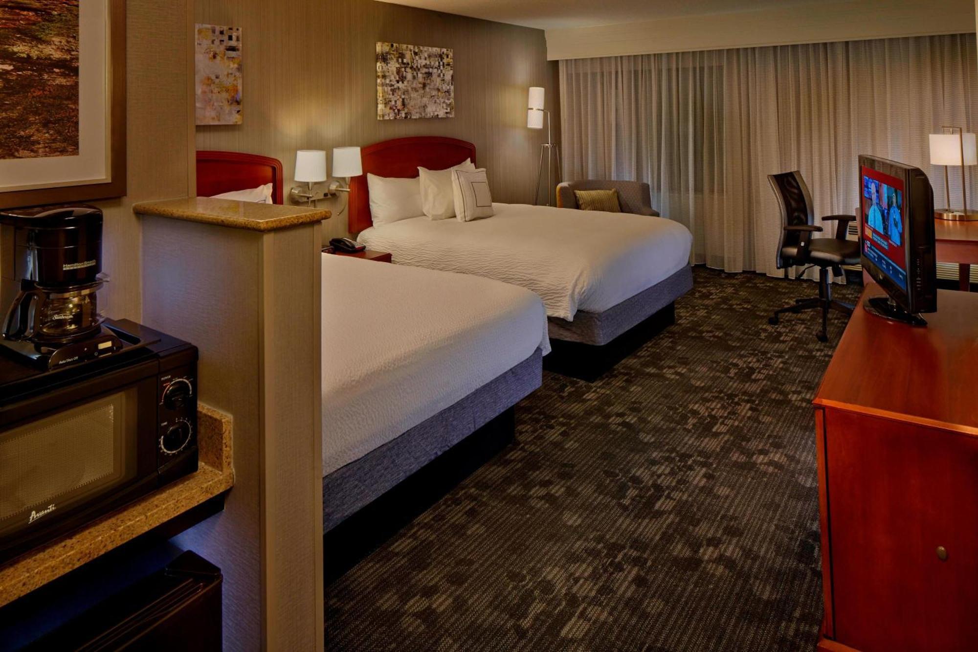 מלון Courtyard By Marriott Providence וורוויק מראה חיצוני תמונה